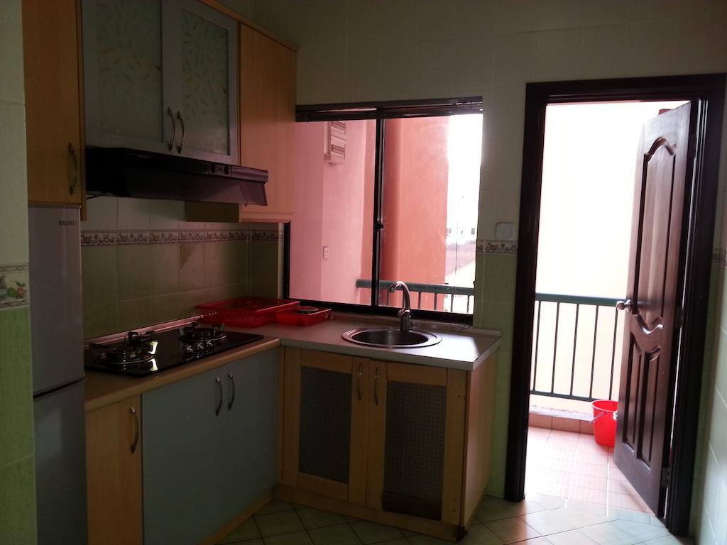Dorcas Service Apartment - Marina Court Кота-Кинабалу Номер фото