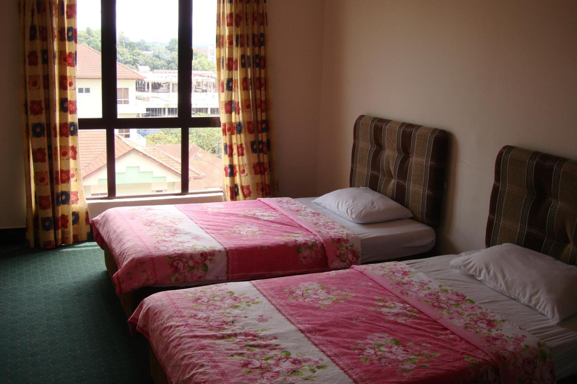 Dorcas Service Apartment - Marina Court Кота-Кинабалу Экстерьер фото